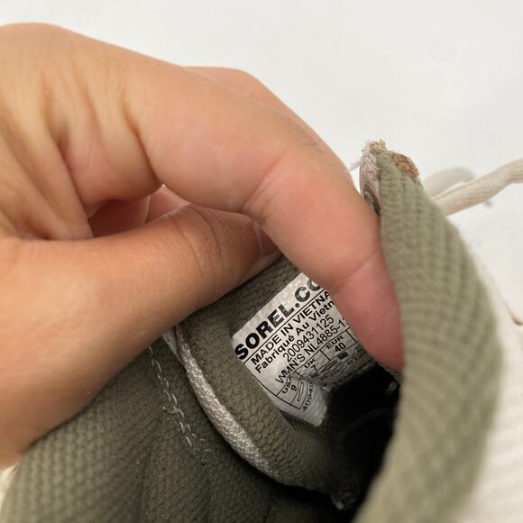 Sorel high top pink explorer shoes - Picture 7 of 9